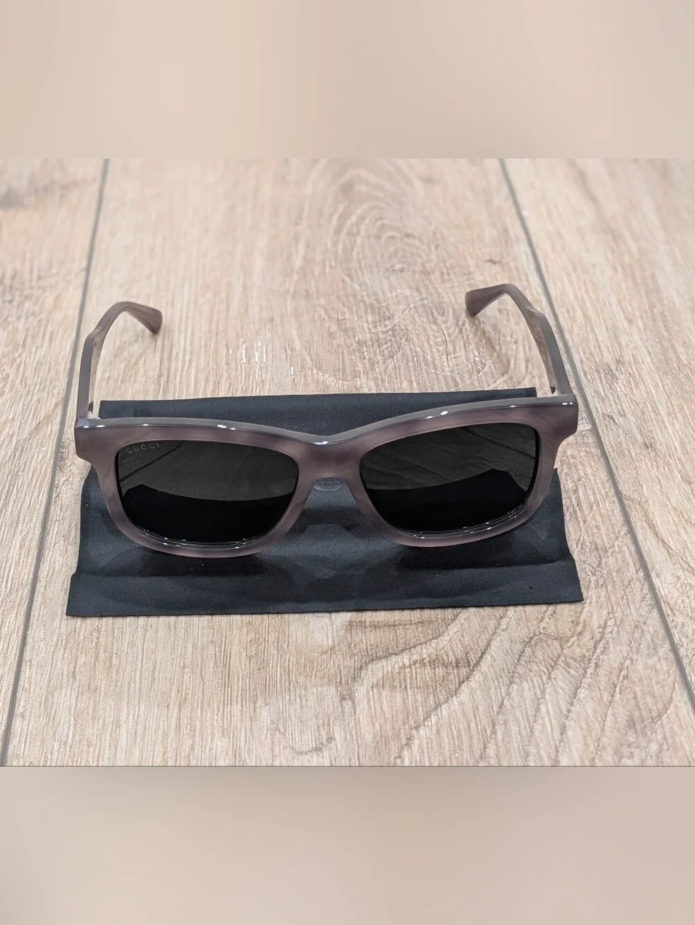 $500 Mens Authentic GUCCI 55mm Rectangular Sunglasses Havana/Green